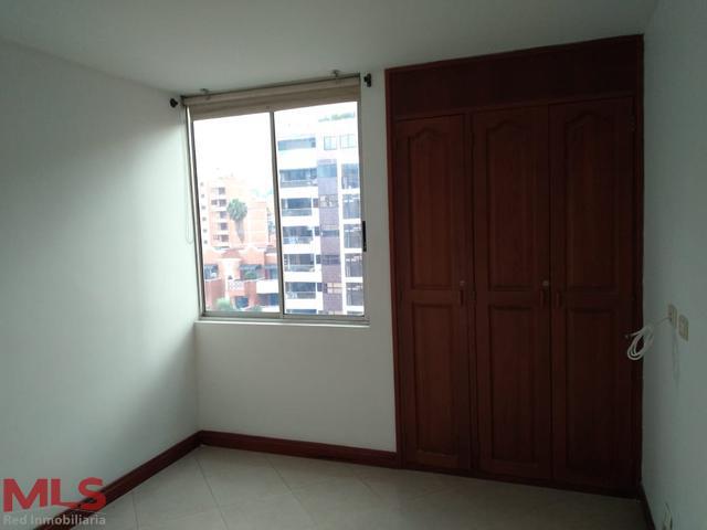 Apartamento en Medellín, Laureles