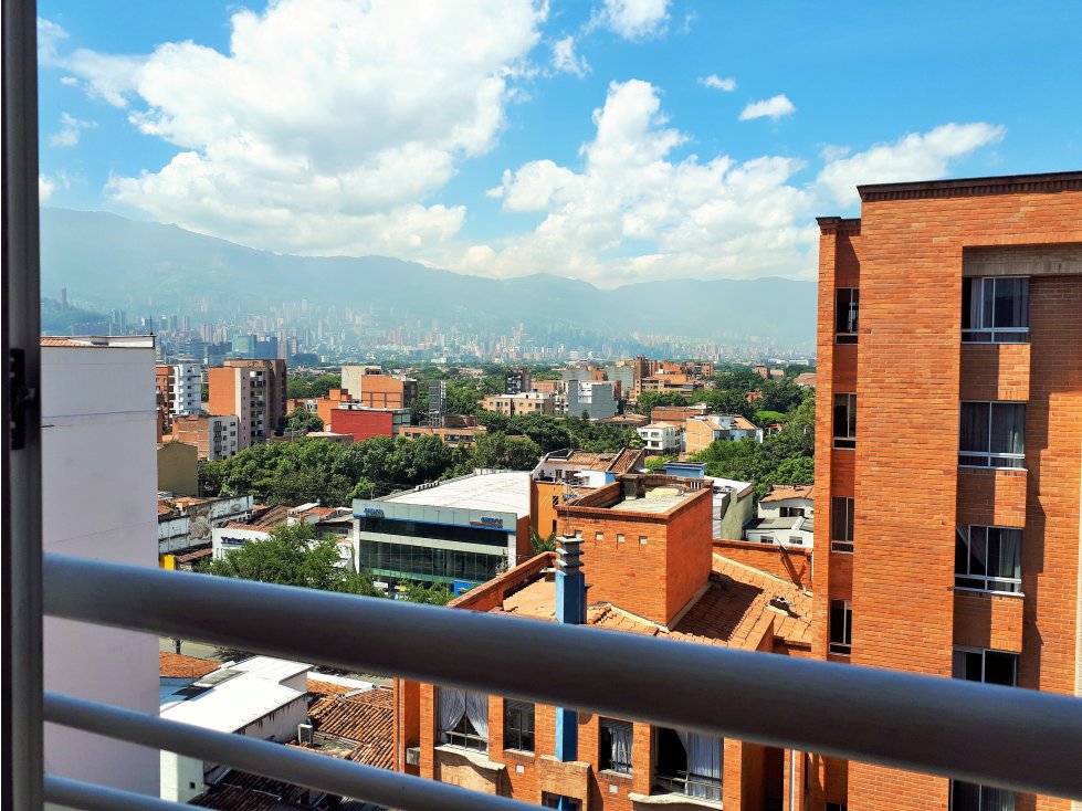 Apartamentos en Medellín, Laureles