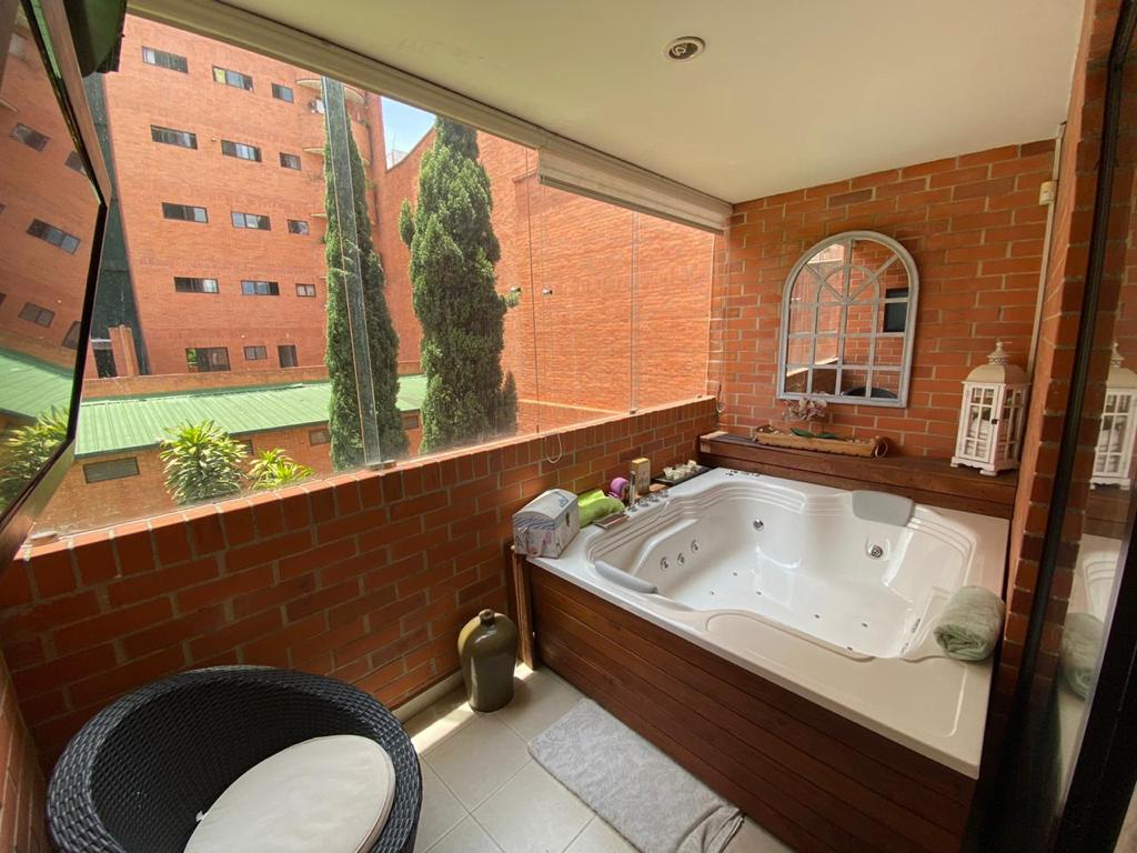Apartamentos en Medellín, Laureles, 12204