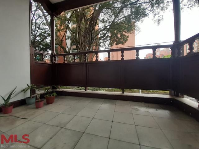 Casa en Medellín, Laureles