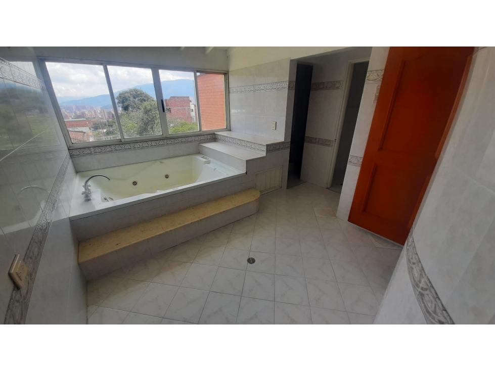 Casa en Medellín, Santa Mónica, 5727491