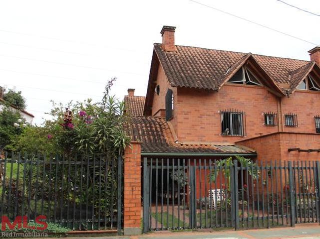 Casa en Rionegro, San Nicolas