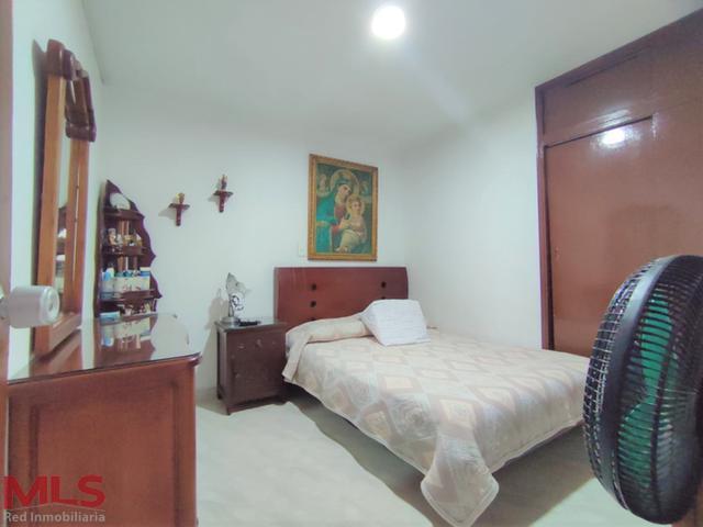Casa en Medellín, Calasanz, 239714