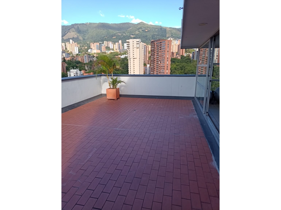 Casa en Medellín, Altos del Poblado, 6918390