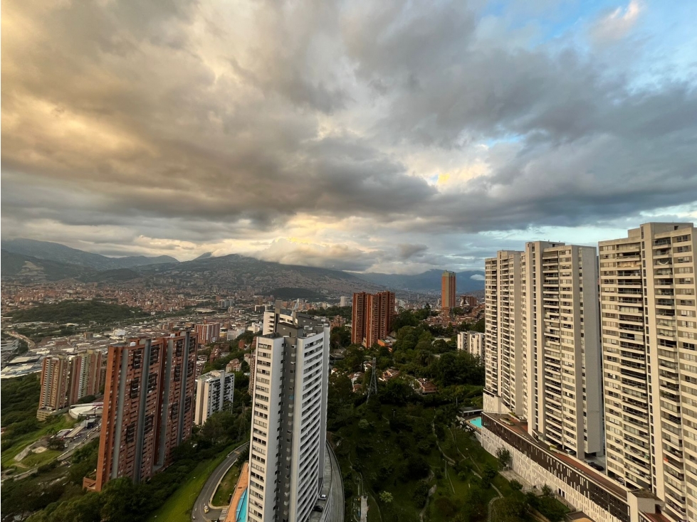 Apartamentos en Medellín, Altos del Poblado, 7170764