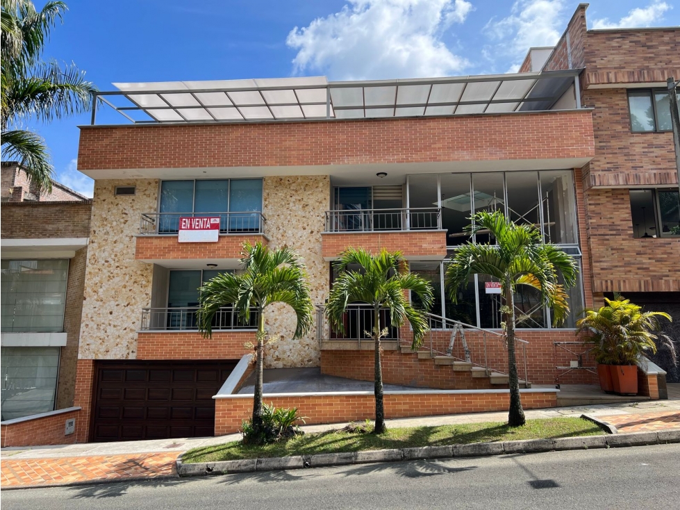 Casa en Medellín, Altos del Poblado, 7215535