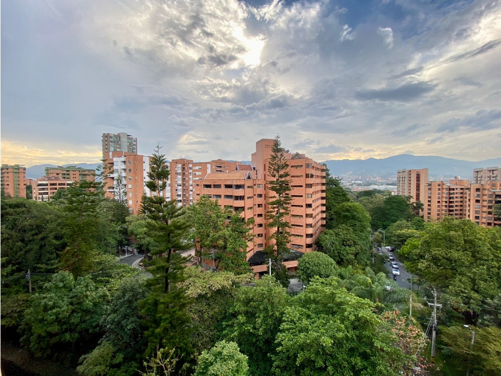 Apartamentos en Medellín, Altos del Poblado, 7048103